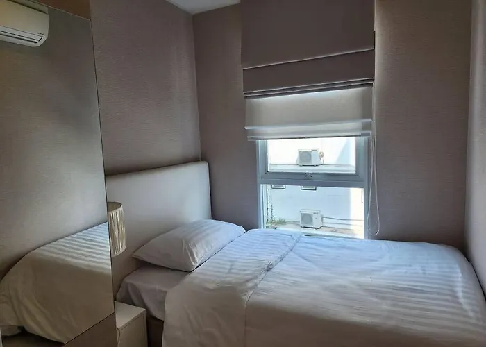 - Sukhumvit Soi 5 Bts Nana- Size 50m2 Bangkok